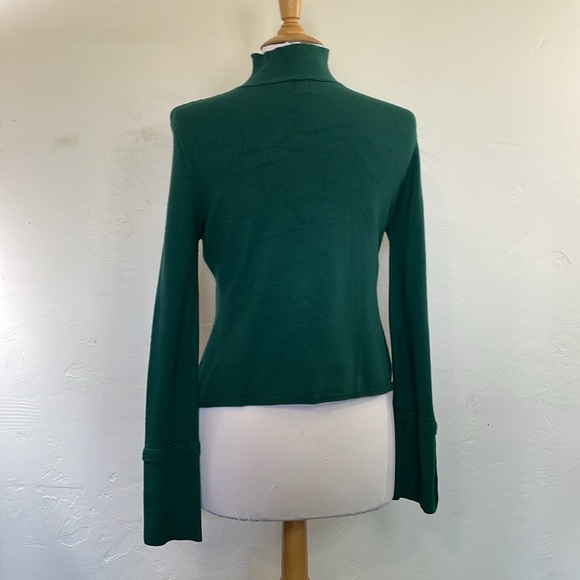 Vintage Green Long Sleeve Button Cuff Turtle Neck Button Front Pull Over Sweater - Picture 6 of 8